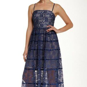 Vera Wang Blue Lace Formal/Bridesmaids Gown